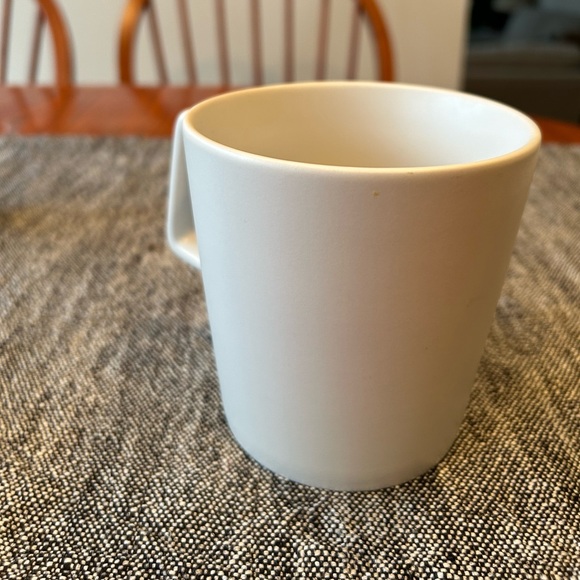 NWT 2018 Starbucks Oversized Mug - Picture 4 of 4